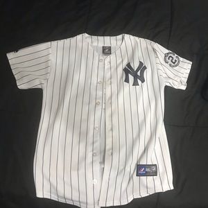 Derek jeter Jersey with #2 patch youth large